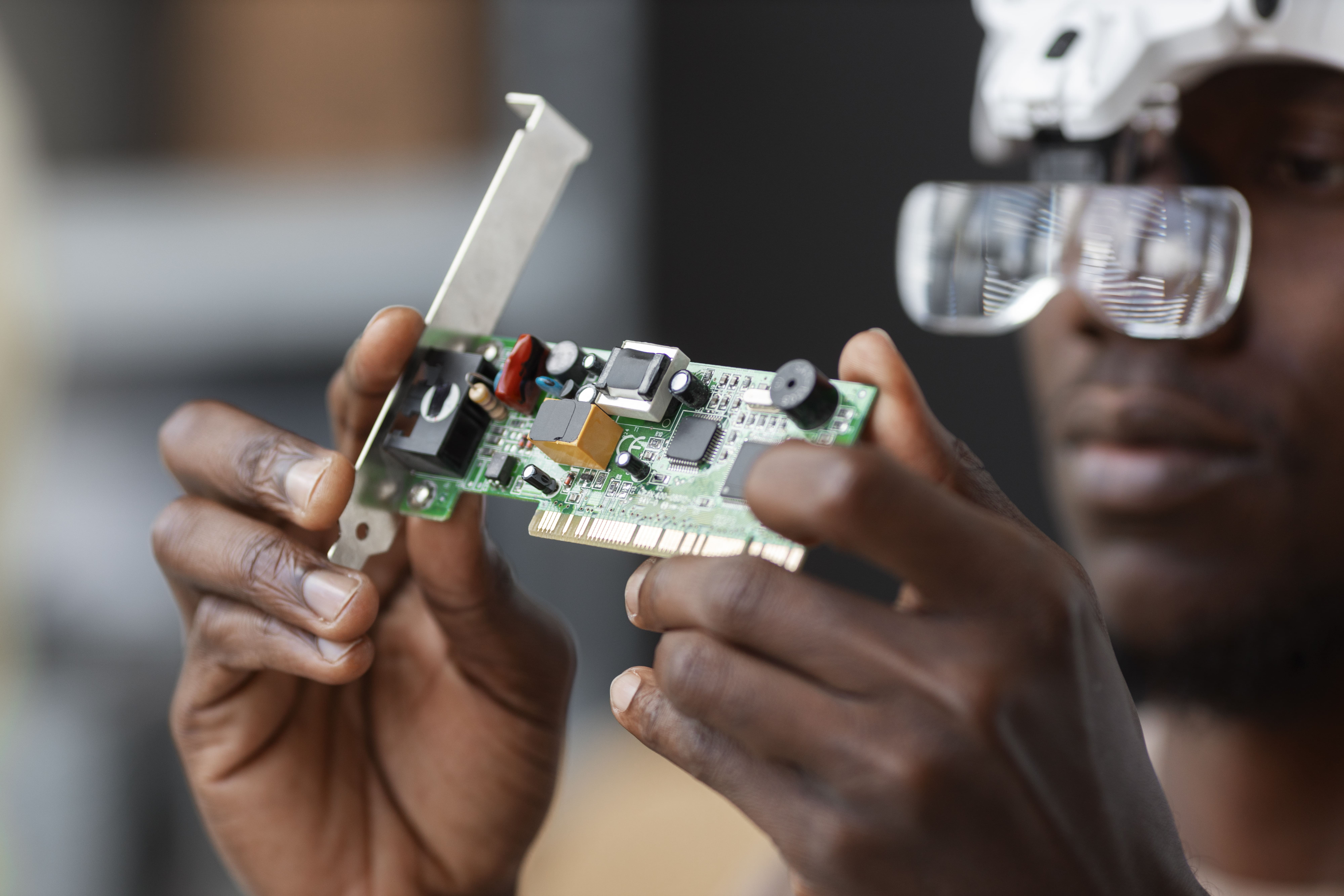 Manutenção de Computadores e Equipamentos Periféricos